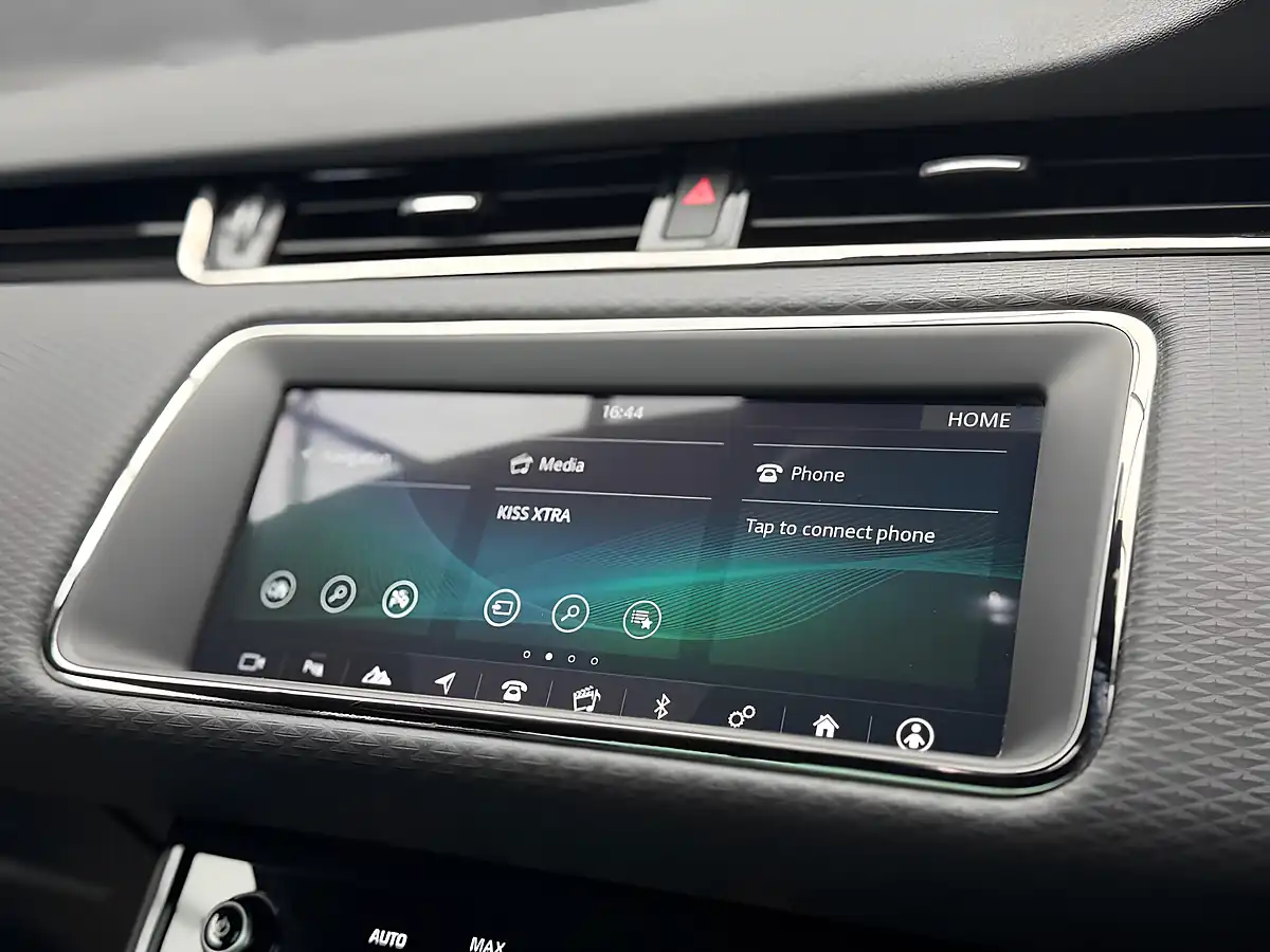Used 2019 Land Rover Range Rover Evoque R-Dynamic S Silver - Interior and Exterior details 16