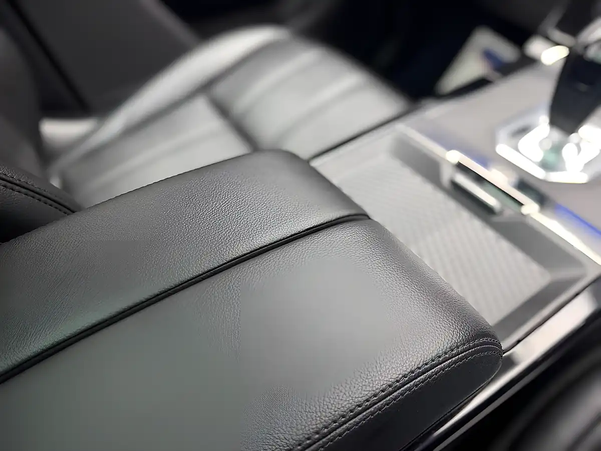 Used 2019 Land Rover Range Rover Evoque R-Dynamic S Silver - Interior and Exterior details 17