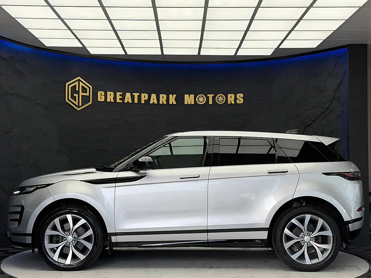 Used 2019 Land Rover Range Rover Evoque R-Dynamic S Silver - Interior and Exterior details 8
