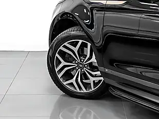 Used 2019 Land Rover Range Rover Evoque R-Dynamic Se Black - Interior and Exterior details 10