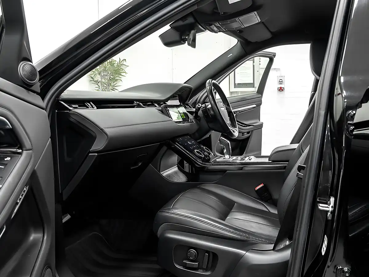 Used 2019 Land Rover Range Rover Evoque R-Dynamic Se Black - Interior and Exterior details 13