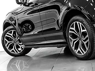 Used 2019 Land Rover Range Rover Evoque R-Dynamic Se Black - Interior and Exterior details 9