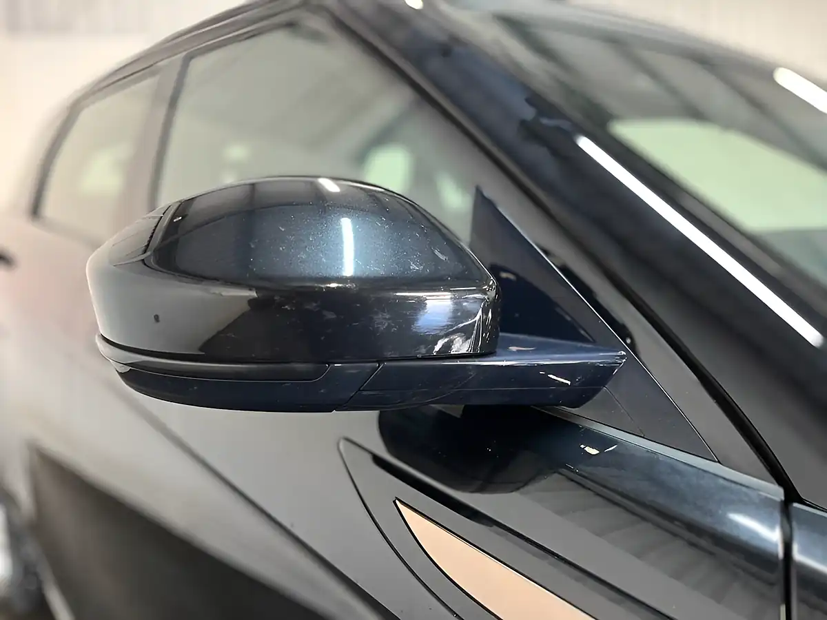 Used 2019 Land Rover Range Rover Evoque R-Dynamic Se Black - Interior and Exterior details 7