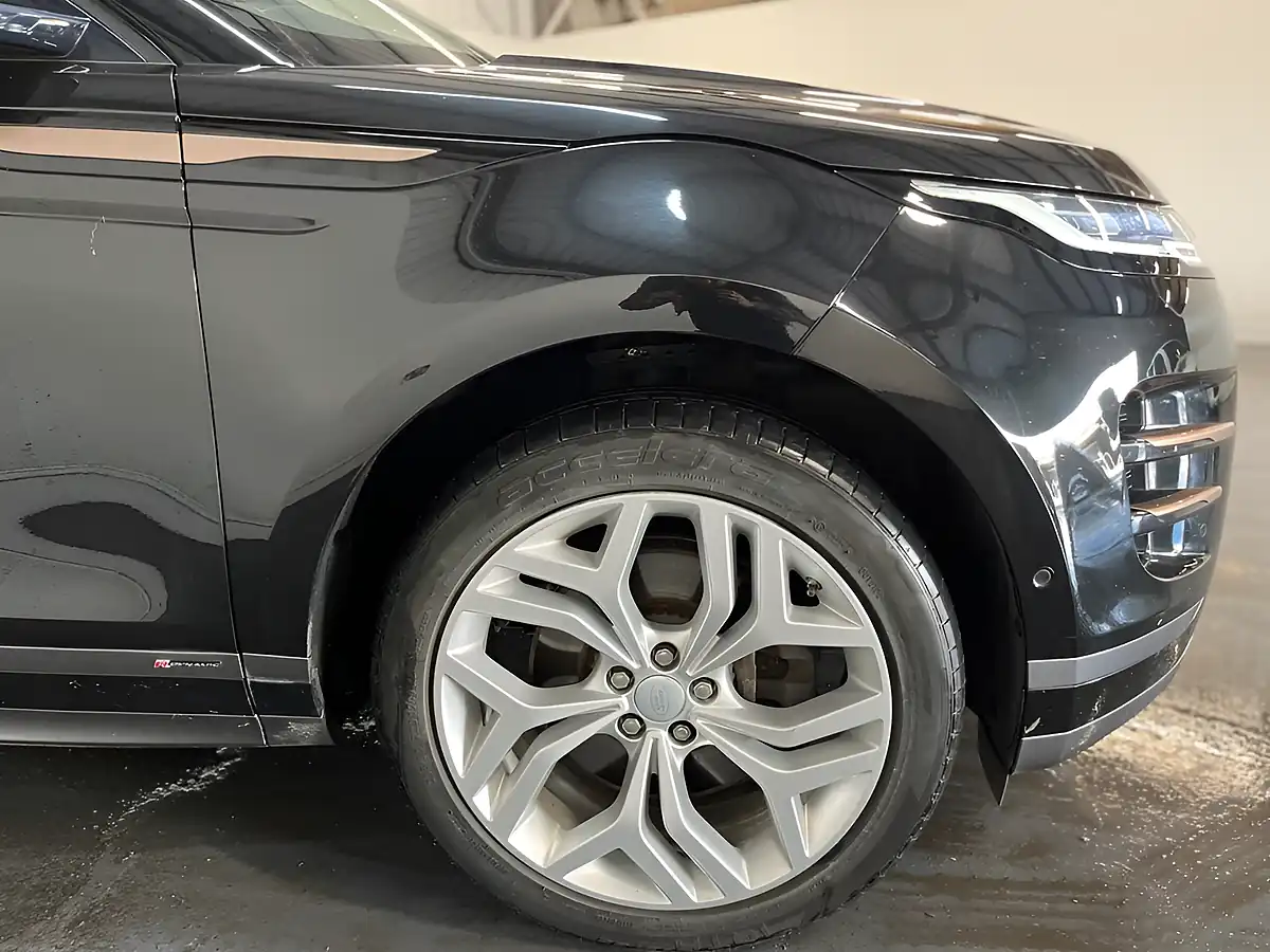 Used 2019 Land Rover Range Rover Evoque R-Dynamic Se Black - Interior and Exterior details 9