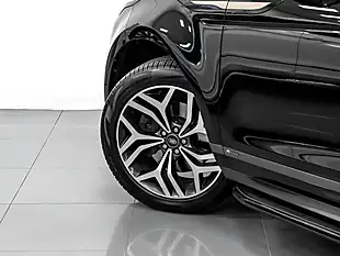 Used 2019 Land Rover Range Rover Evoque R-Dynamic Se Black - Interior and Exterior details 10