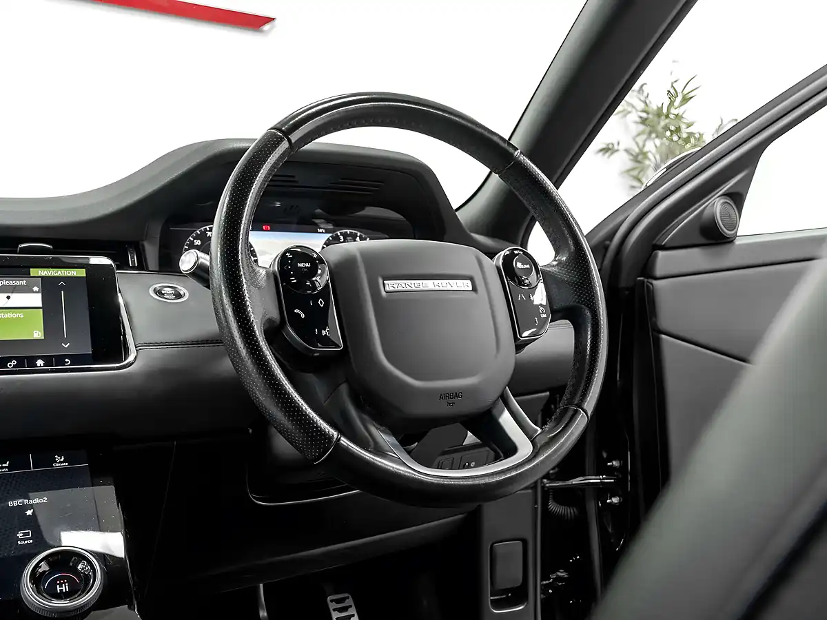 Used 2019 Land Rover Range Rover Evoque R-Dynamic Se Black - Interior and Exterior details 17
