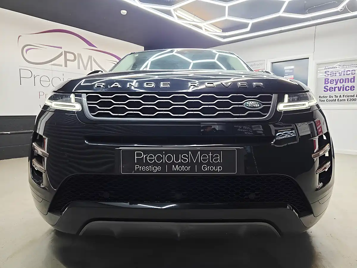 Used 2019 Land Rover Range Rover Evoque R-Dynamic Se Black - Interior and Exterior details 11