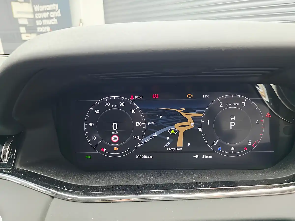 Used 2019 Land Rover Range Rover Evoque R-Dynamic Se Black - Interior and Exterior details 13