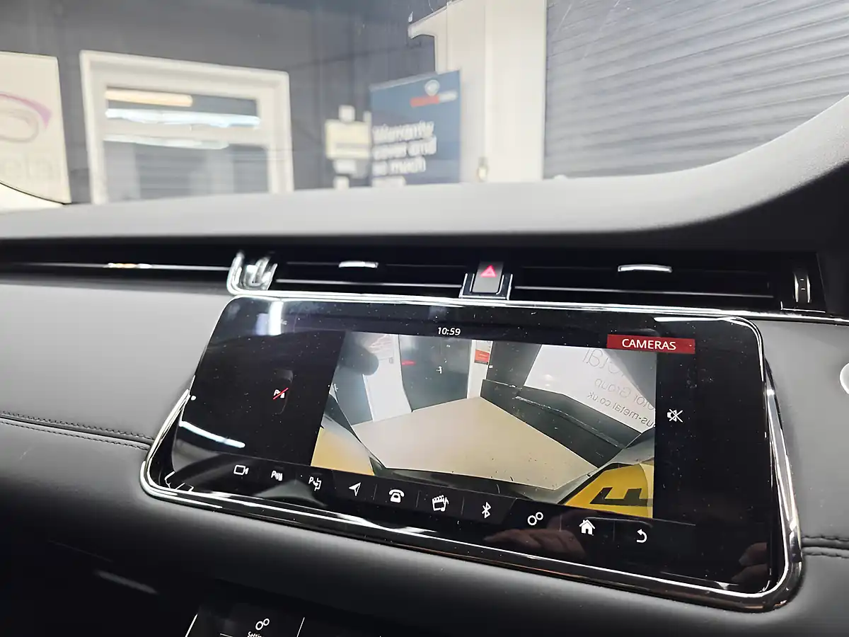 Used 2019 Land Rover Range Rover Evoque R-Dynamic Se Black - Interior and Exterior details 15