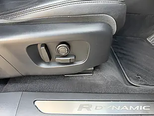 Used 2019 Land Rover Range Rover Evoque R-Dynamic Se Black - Interior and Exterior details 12