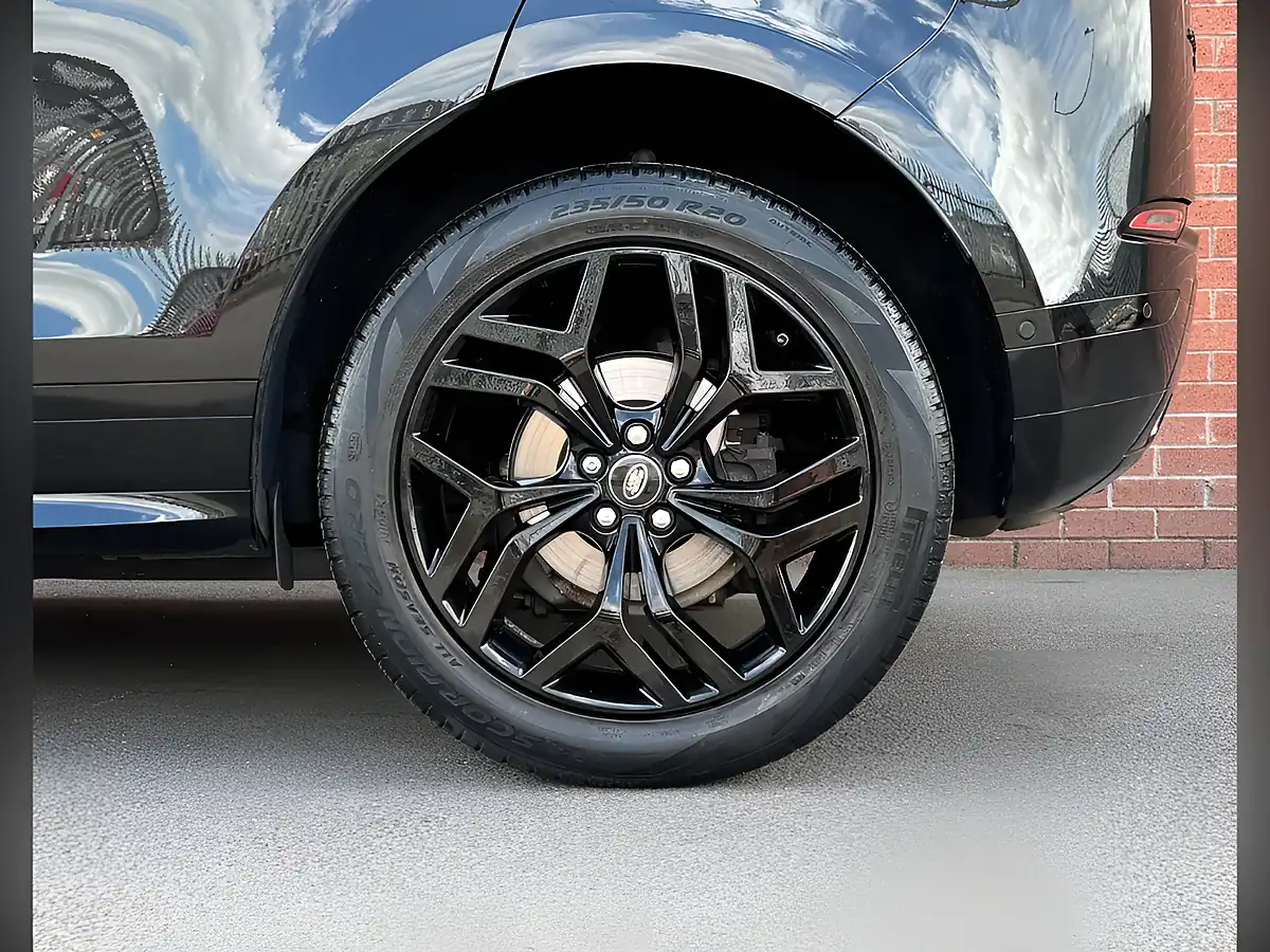 Used 2019 Land Rover Range Rover Evoque R-Dynamic Se Black - Interior and Exterior details 20