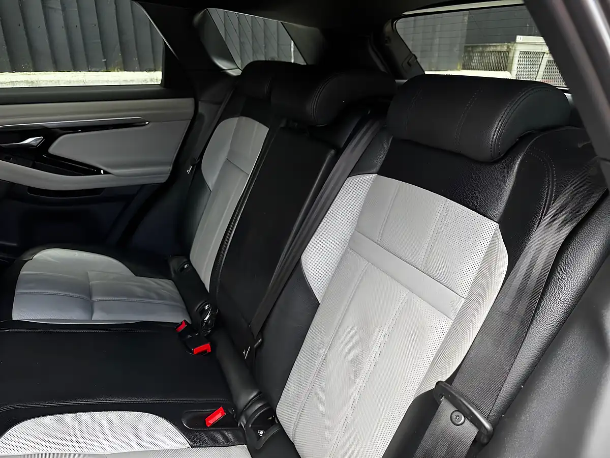 Used 2019 Land Rover Range Rover Evoque R-Dynamic Se Black - Interior and Exterior details 13