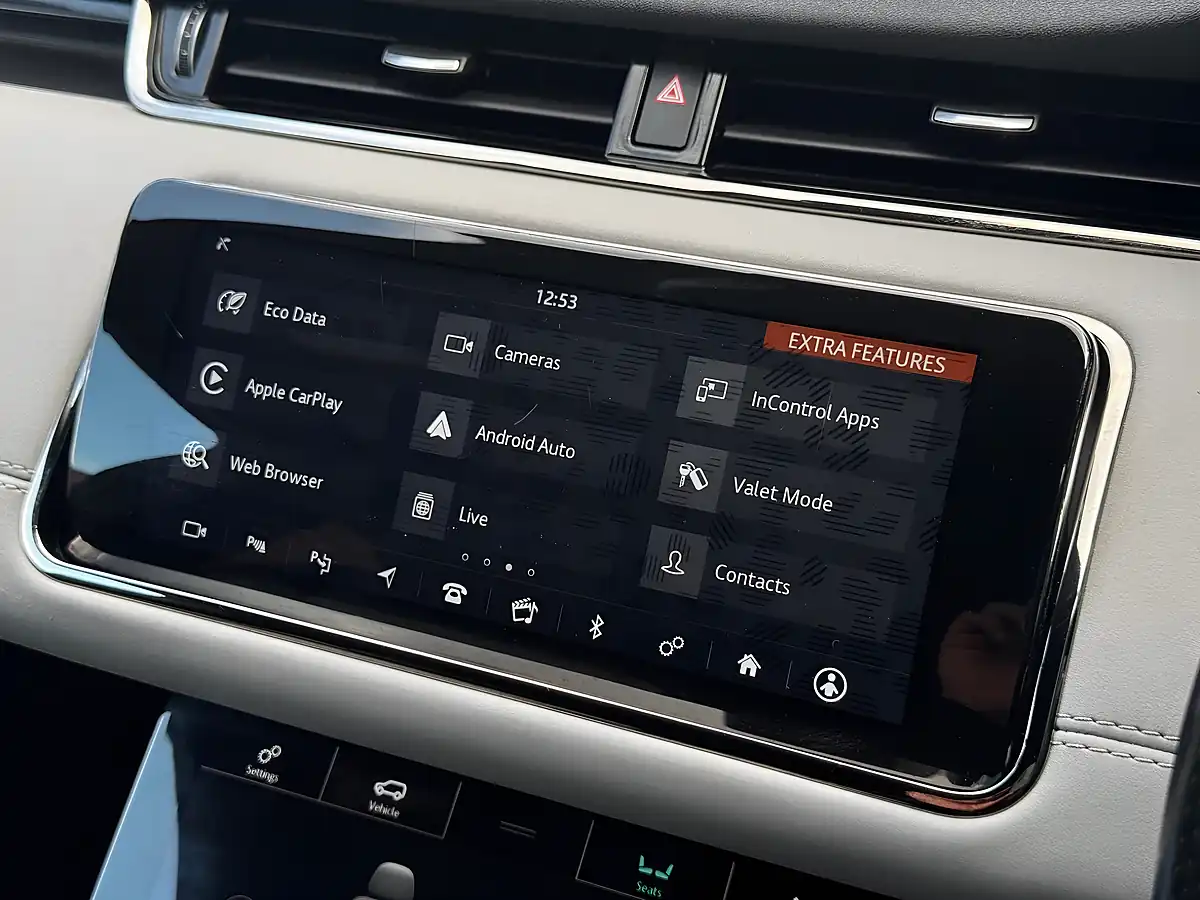 Used 2019 Land Rover Range Rover Evoque R-Dynamic Se Black - Interior and Exterior details 18