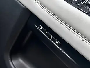 Used 2019 Land Rover Range Rover Evoque R-Dynamic Se Black - Interior and Exterior details 20
