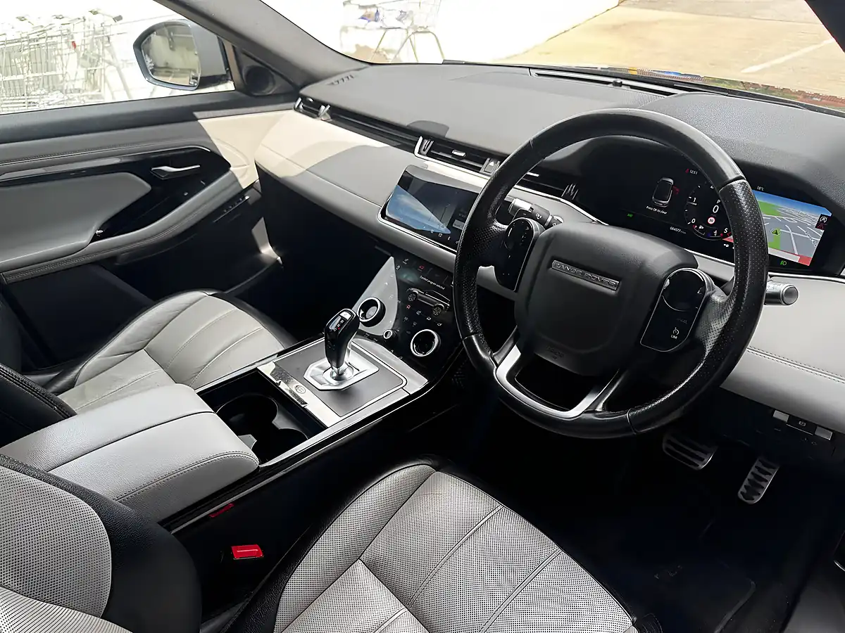 Used 2019 Land Rover Range Rover Evoque R-Dynamic Se Black - Interior and Exterior details 4