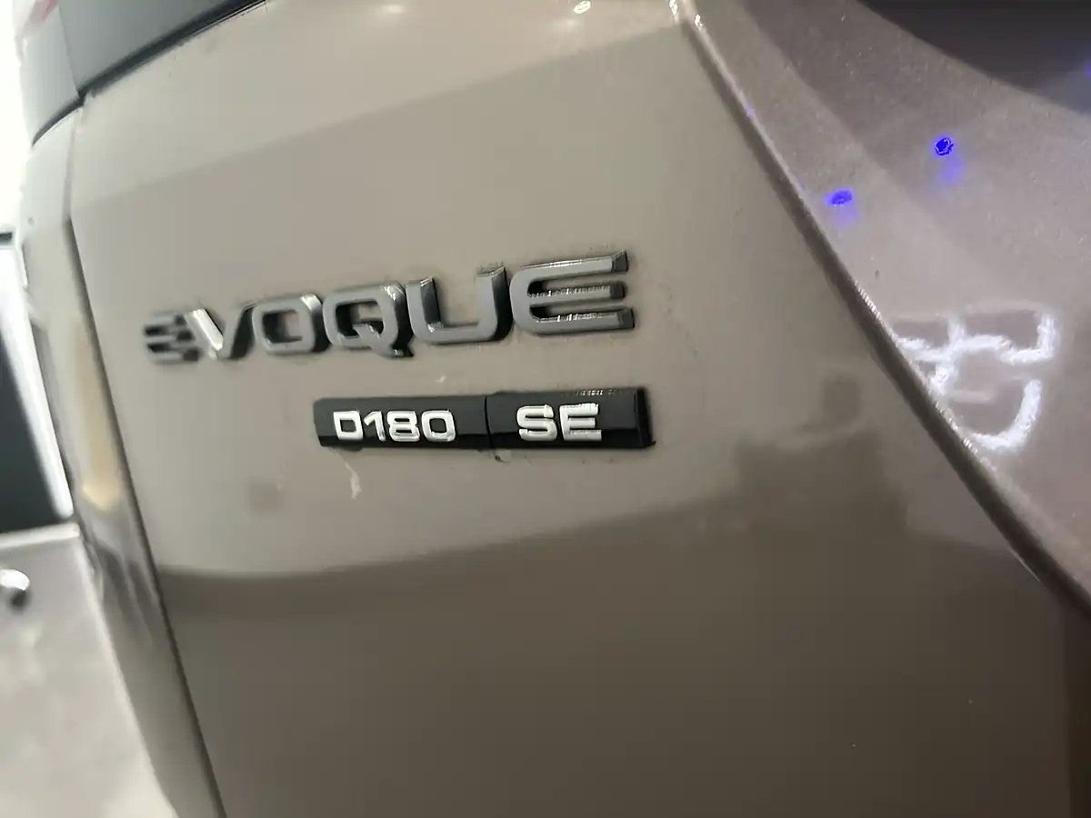 Used 2019 Land Rover Range Rover Evoque R-Dynamic Se Brown - Interior and Exterior details 19