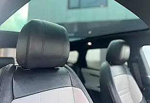Used 2019 Land Rover Range Rover Evoque R-Dynamic Se Narvik Black - Interior and Exterior details 11