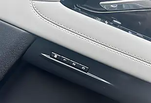 Used 2019 Land Rover Range Rover Evoque R-Dynamic Se Narvik Black - Interior and Exterior details 12