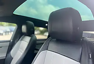 Used 2019 Land Rover Range Rover Evoque R-Dynamic Se Narvik Black - Interior and Exterior details 14