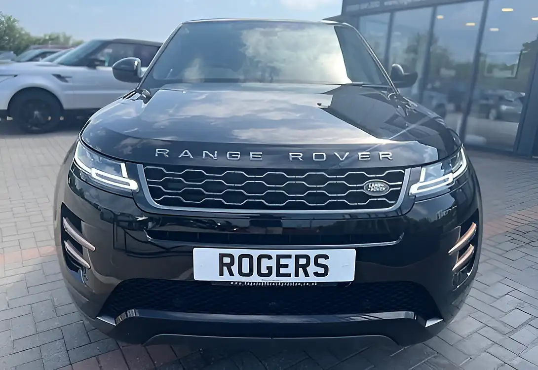 Used 2019 Land Rover Range Rover Evoque R-Dynamic Se Narvik Black - Interior and Exterior details 3