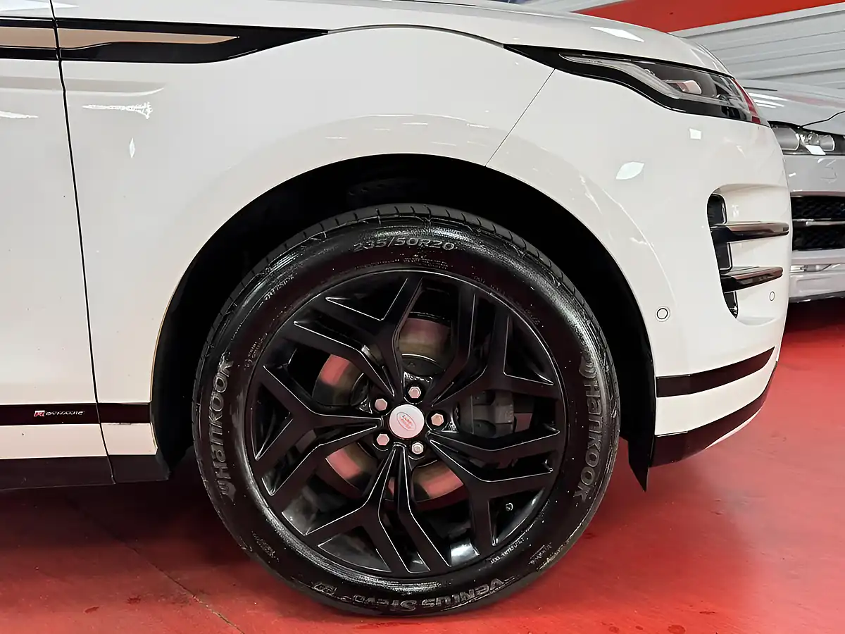 Used 2019 Land Rover Range Rover Evoque R-Dynamic Se White - Interior and Exterior details 4