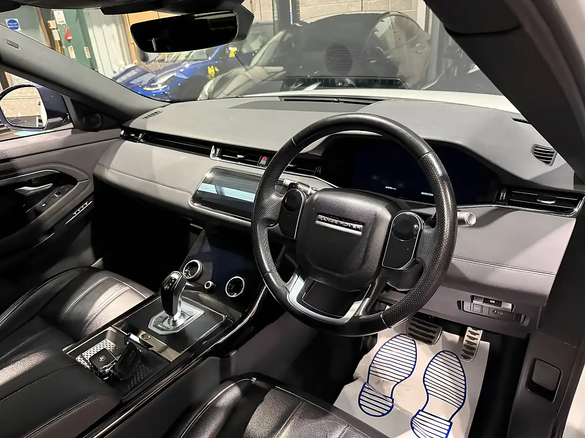 Used 2019 Land Rover Range Rover Evoque R-Dynamic Se White - Interior and Exterior details 12