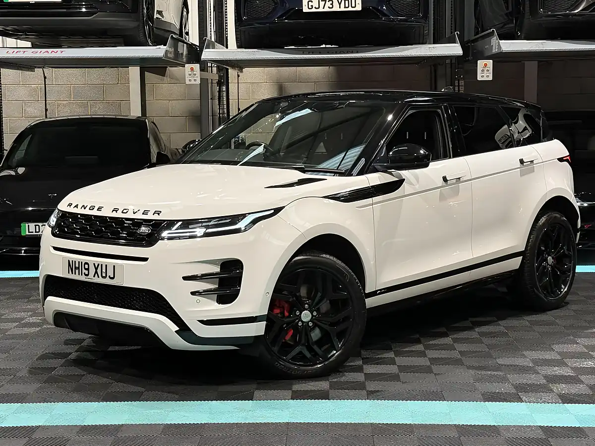 Used 2019 Land Rover Range Rover Evoque R-Dynamic Se White - Interior and Exterior details 5