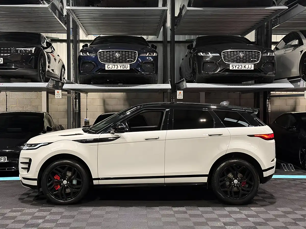 Used 2019 Land Rover Range Rover Evoque R-Dynamic Se White - Interior and Exterior details 6