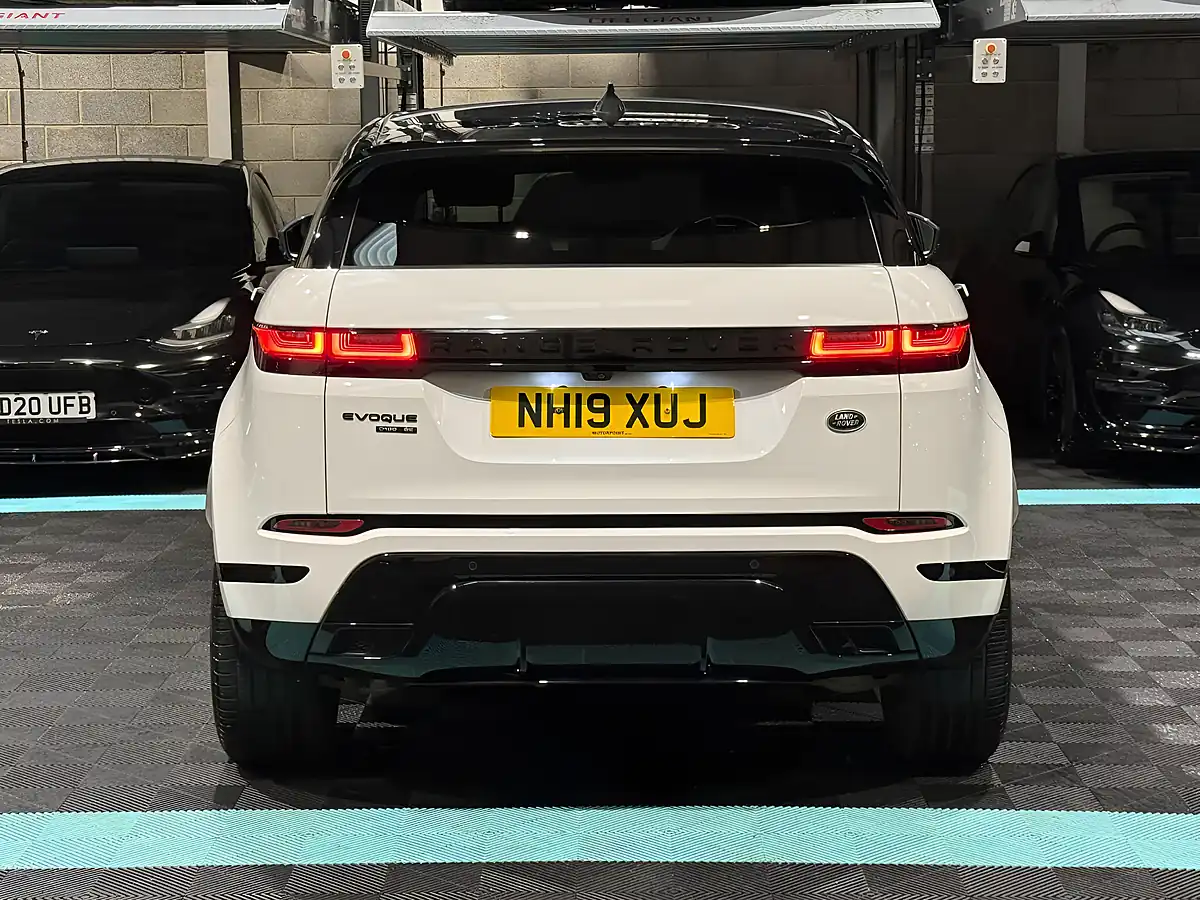 Used 2019 Land Rover Range Rover Evoque R-Dynamic Se White - Interior and Exterior details 8