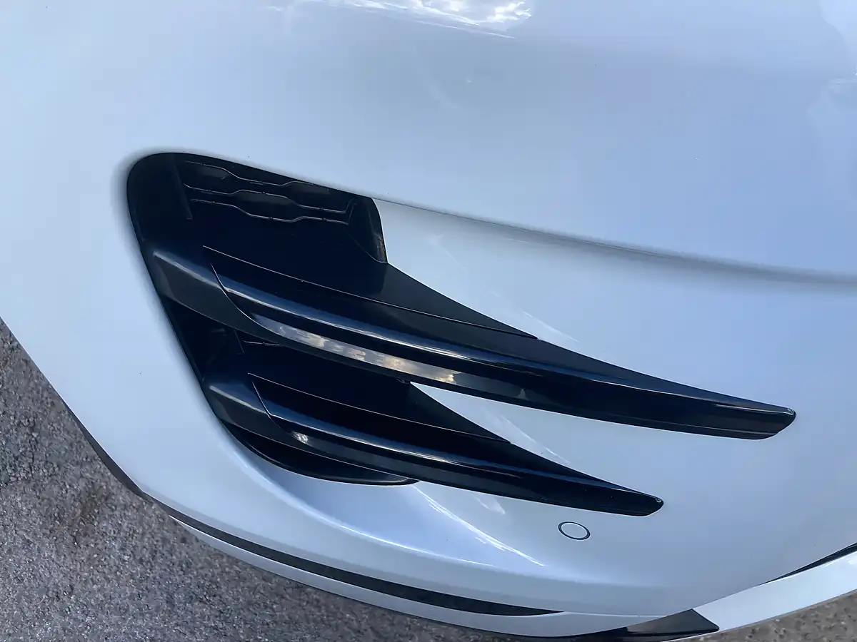 Used 2019 Land Rover Range Rover Evoque R-Dynamic Se White - Interior and Exterior details 13
