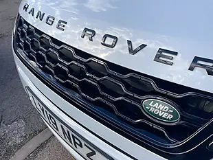 Used 2019 Land Rover Range Rover Evoque R-Dynamic Se White - Interior and Exterior details 15