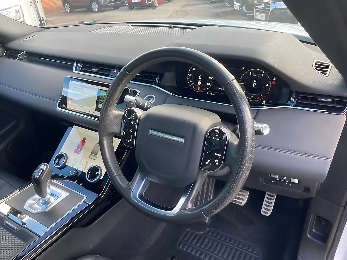Used 2019 Land Rover Range Rover Evoque R-Dynamic Se White - Interior and Exterior details 16