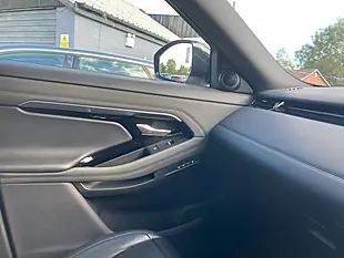 Used 2019 Land Rover Range Rover Evoque R-Dynamic Se White - Interior and Exterior details 20
