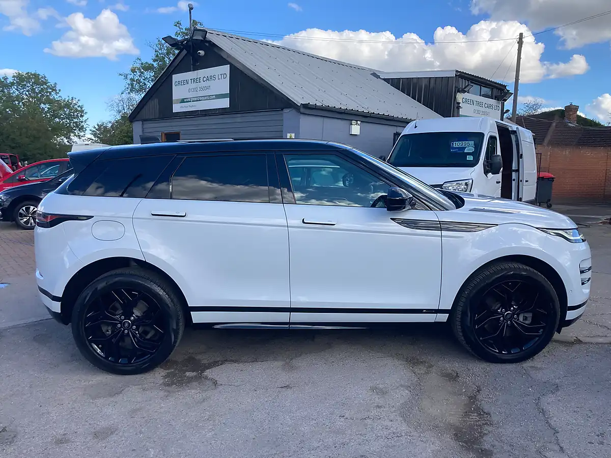 Used 2019 Land Rover Range Rover Evoque R-Dynamic Se White - Interior and Exterior details 4
