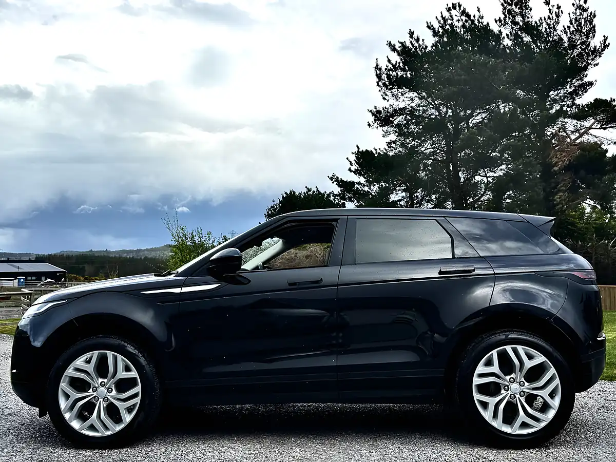 Used 2019 Land Rover Range Rover Evoque S Black - Interior and Exterior details 6