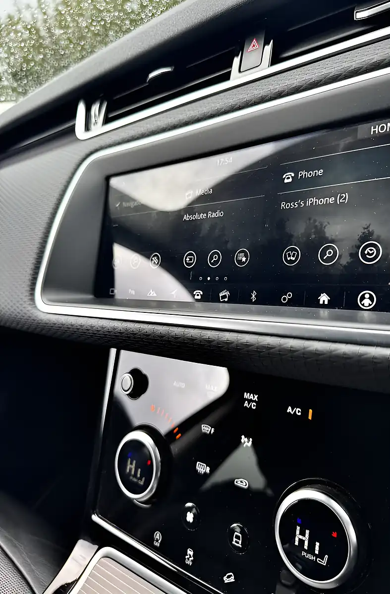 Used 2019 Land Rover Range Rover Evoque S Black - Interior and Exterior details 8