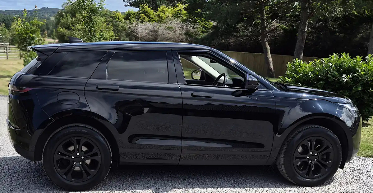 Used 2019 Land Rover Range Rover Evoque S Black - Interior and Exterior details 6