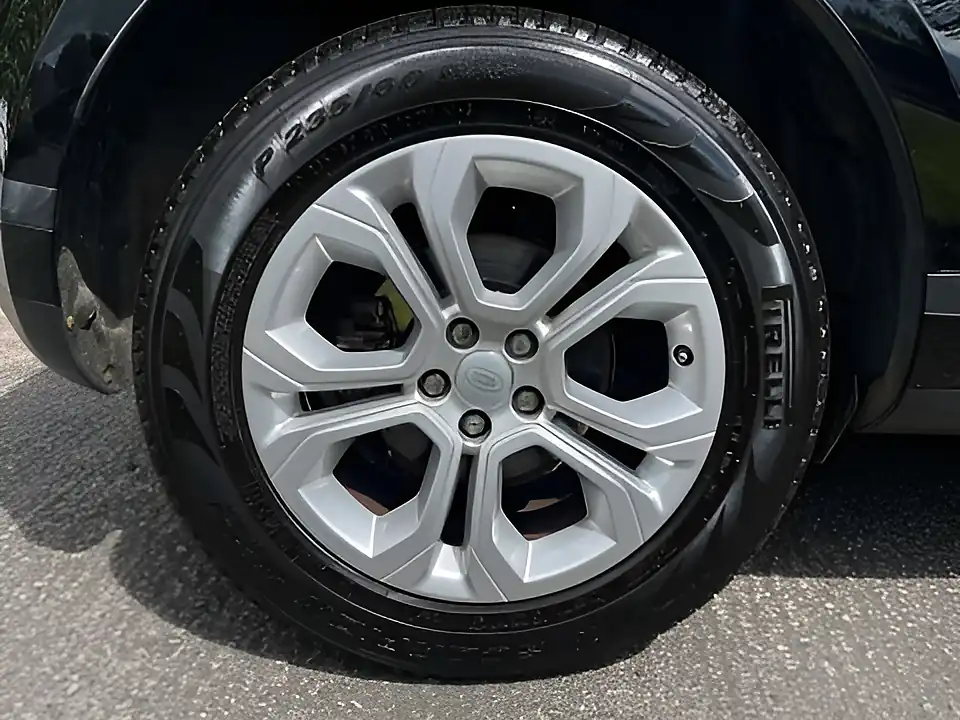 Used 2019 Land Rover Range Rover Evoque S Black - Interior and Exterior details 9
