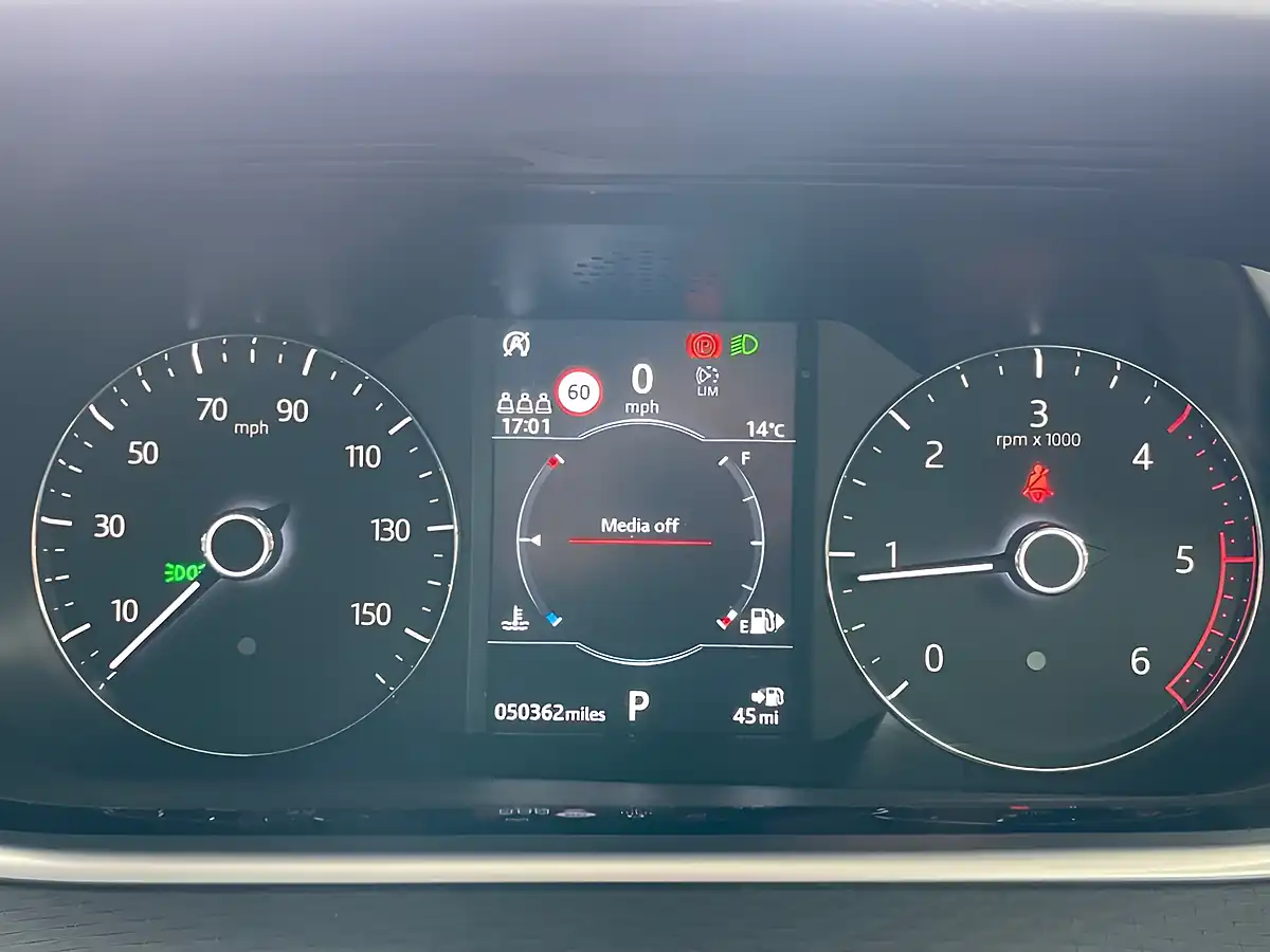 Used 2019 Land Rover Range Rover Evoque S Grey - Interior and Exterior details 17