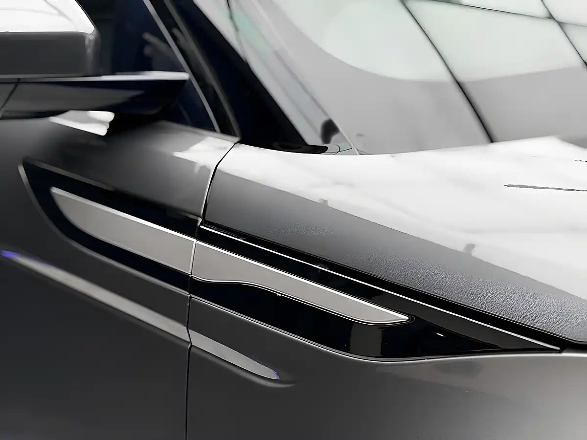 Used 2019 Land Rover Range Rover Evoque S Grey - Interior and Exterior details 10