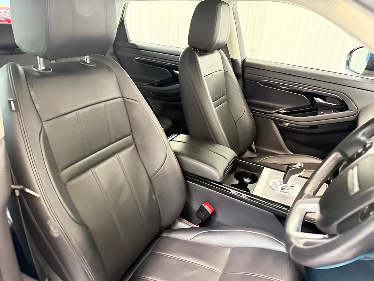 Used 2019 Land Rover Range Rover Evoque S Seoul Pearl Silver - Interior and Exterior details 14
