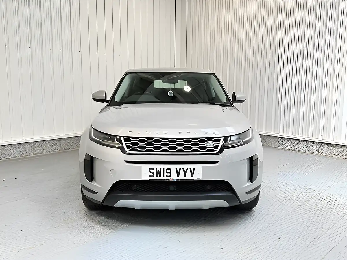Used 2019 Land Rover Range Rover Evoque S Seoul Pearl Silver - Interior and Exterior details 2