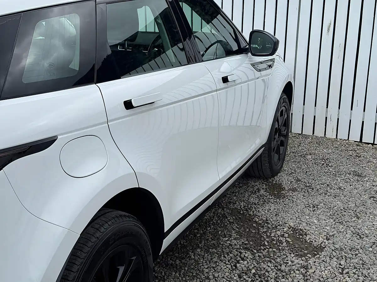 Used 2019 Land Rover Range Rover Evoque S White - Interior and Exterior details 9