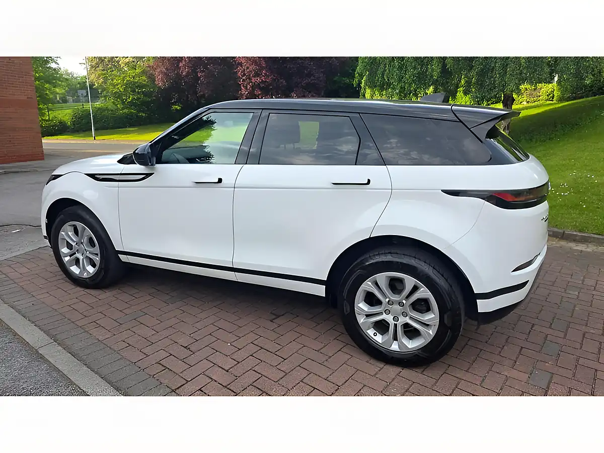 Used 2019 Land Rover Range Rover Evoque S White - Interior and Exterior details 10