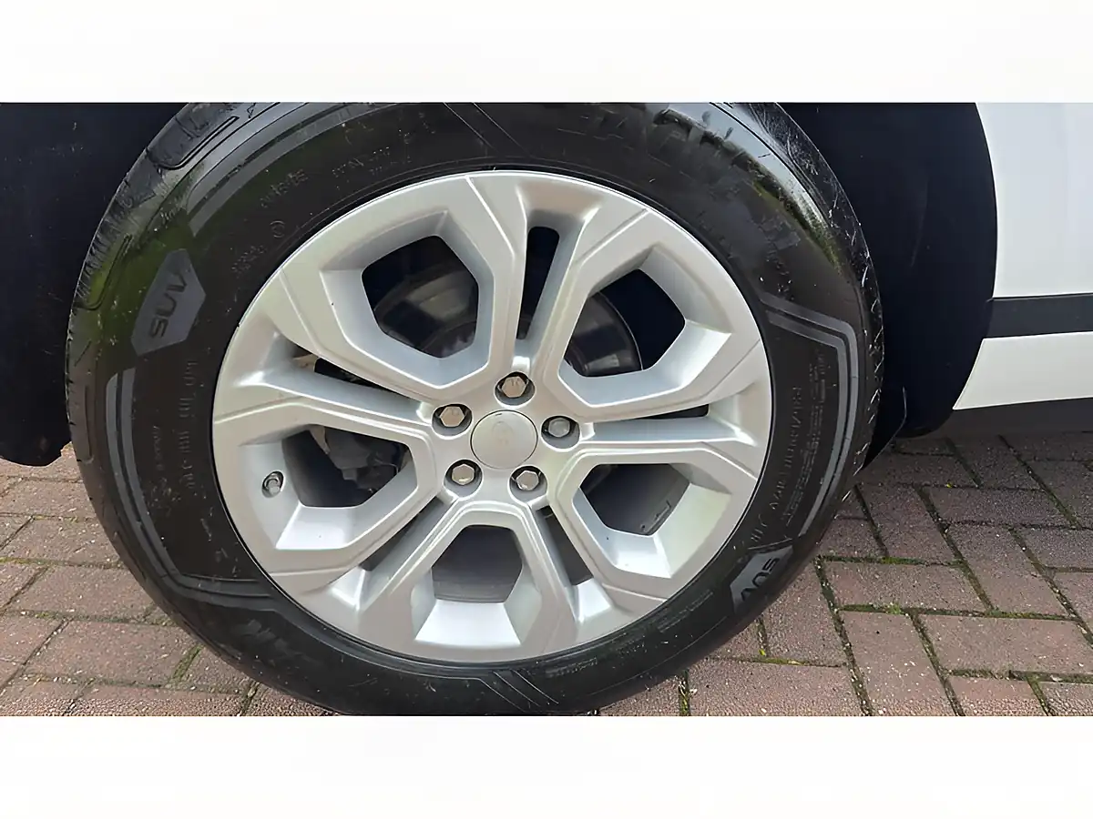 Used 2019 Land Rover Range Rover Evoque S White - Interior and Exterior details 20