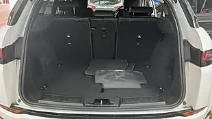Used 2019 Land Rover Range Rover Evoque S White - Interior and Exterior details 19