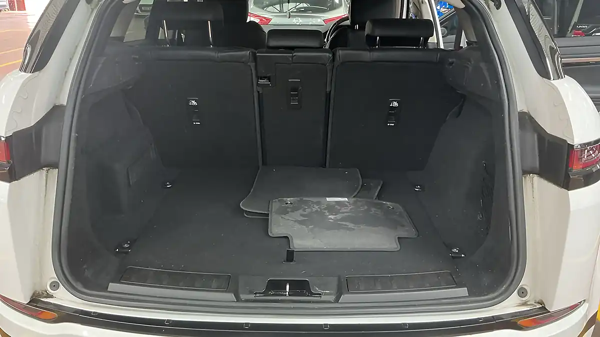 Used 2019 Land Rover Range Rover Evoque S White - Interior and Exterior details 19