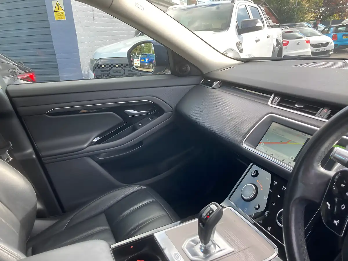 Used 2019 Land Rover Range Rover Evoque S White - Interior and Exterior details 17