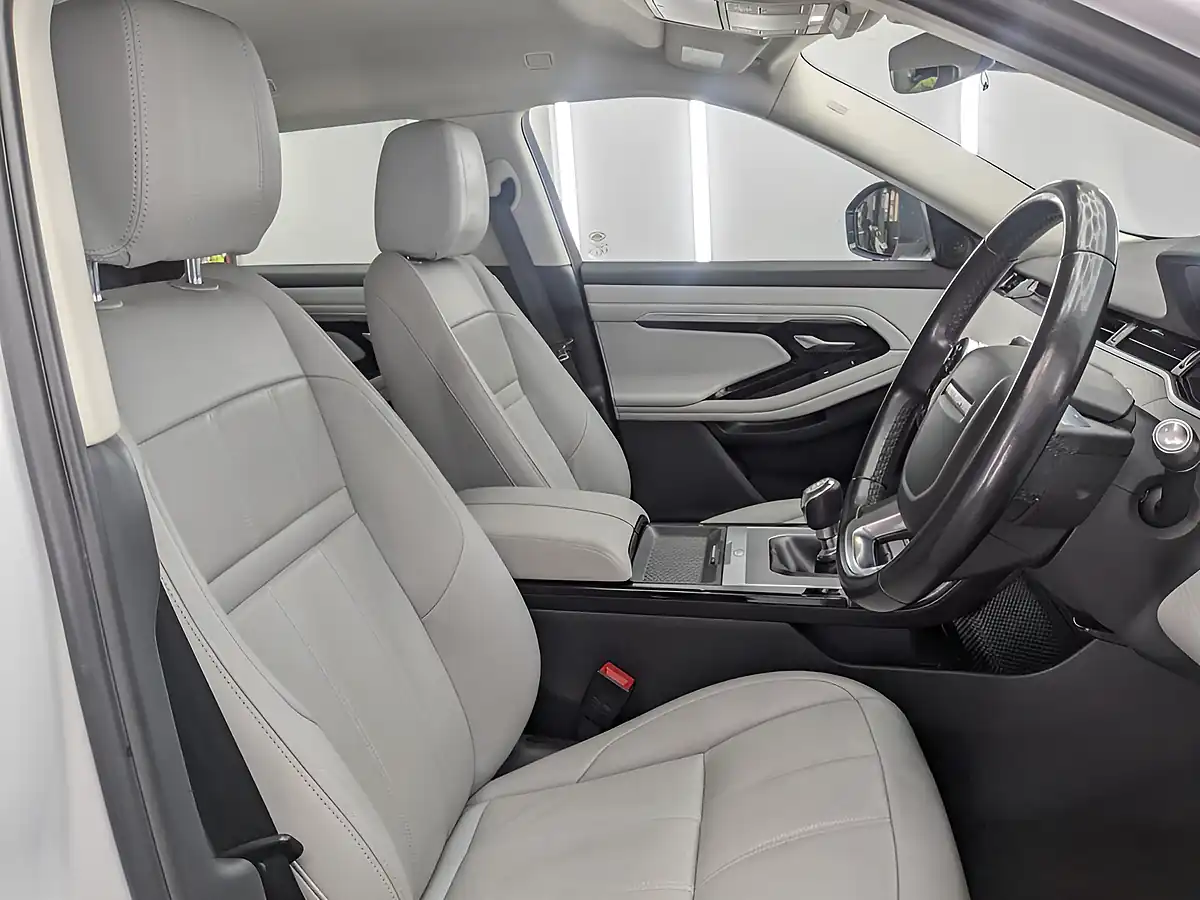 Used 2019 Land Rover Range Rover Evoque S White - Interior and Exterior details 11