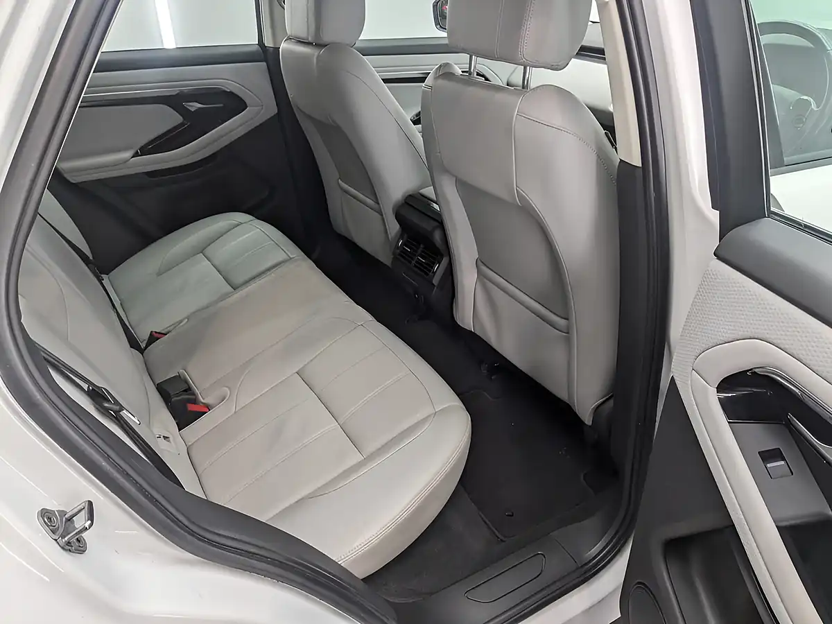 Used 2019 Land Rover Range Rover Evoque S White - Interior and Exterior details 17